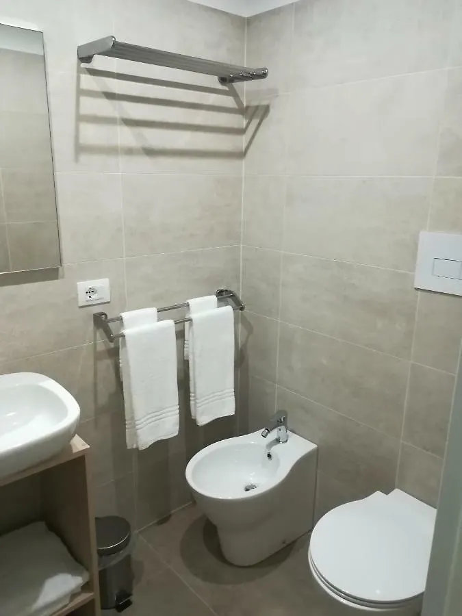 Guest House B&B Via Marina Ρέτζιο ντι Καλάμπρια 2*,