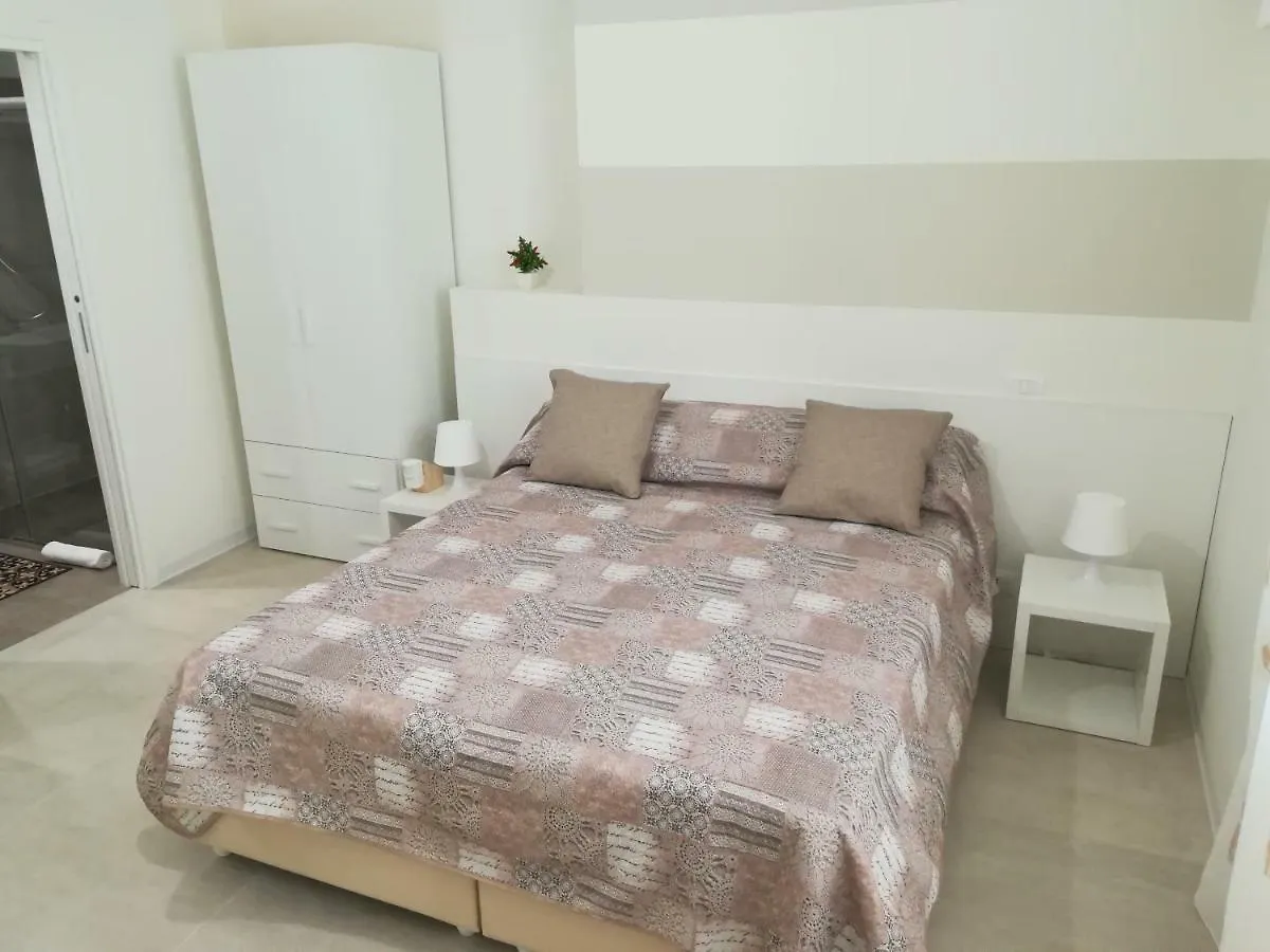 Guest House B&B Via Marina Ρέτζιο ντι Καλάμπρια