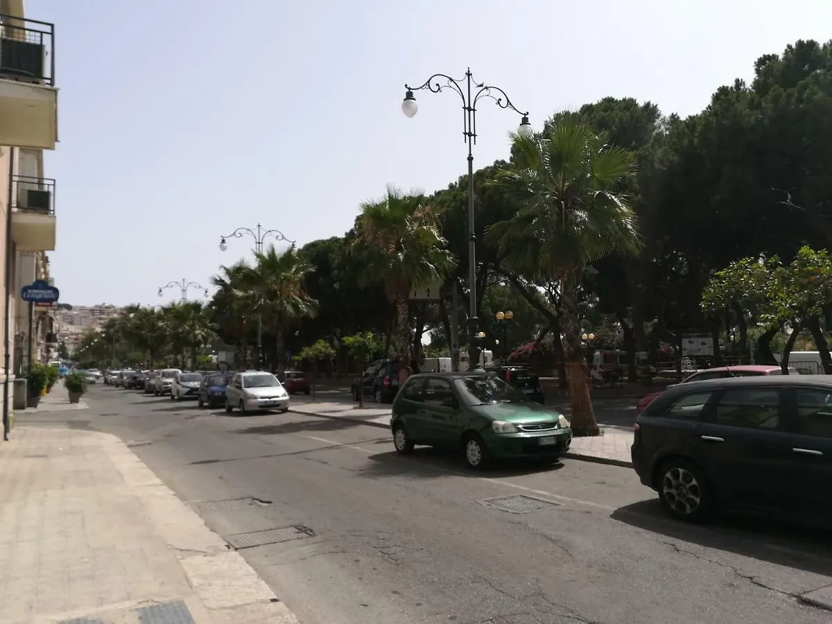 Bed and Breakfast Guest House B&B Via Marina Ρέτζιο ντι Καλάμπρια
