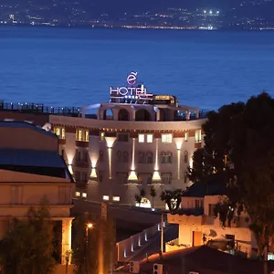 E' **** Reggio Calabria